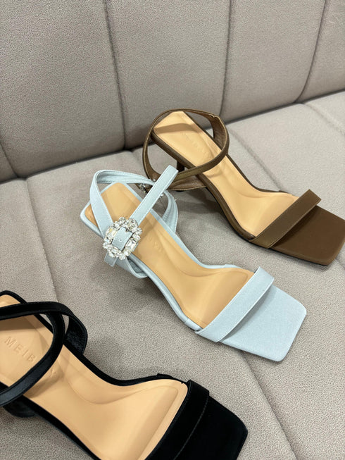 Women Elegant Diamond Embedded Buckle Straps Heel